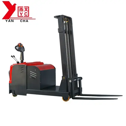 站驾式平衡重式叉车